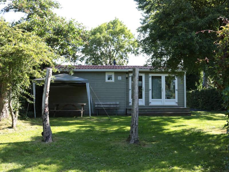 Tzummarum Een Chalet Met Prive Sauna En Tuinヴィラ エクステリア 写真