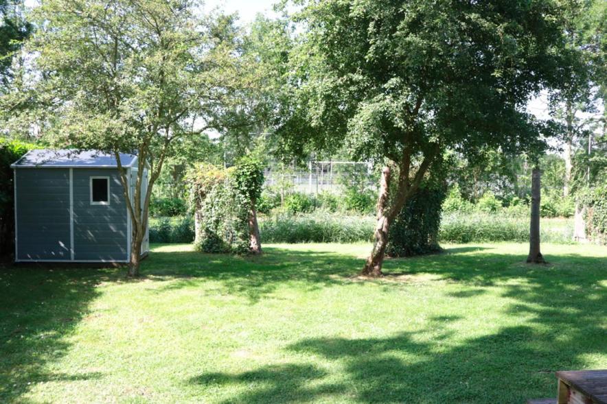 Tzummarum Een Chalet Met Prive Sauna En Tuinヴィラ エクステリア 写真